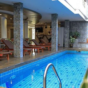 Triton Beach Hotel&Spa